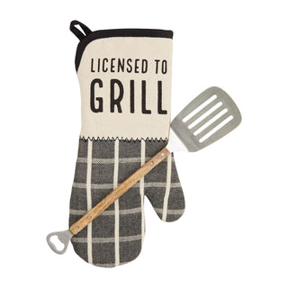 GRILL MITT SET	Grill mitt set – heat-resistant BBQ mitts with fun graphics, ideal for grill masters and weekend warriors