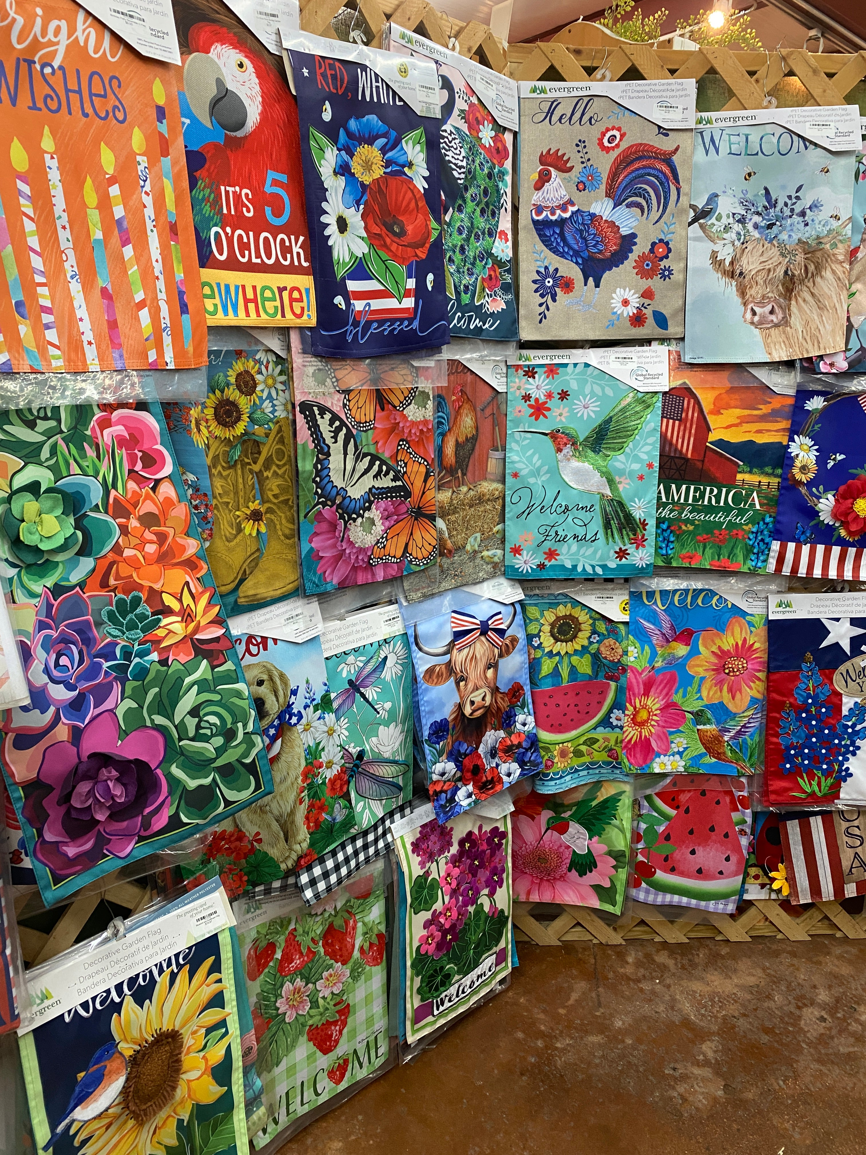 Flags, Windsocks & Buntings – MainStreet Mercantile
