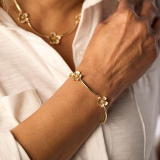 mocha-enamel-flower-bracelet
