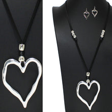 Load image into Gallery viewer, Heart Cutout Silver Long Necklace