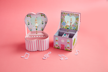 Load image into Gallery viewer, HEART JEWELRY MUSIC BOX