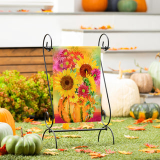Garden flag with a pumpkin bouquet