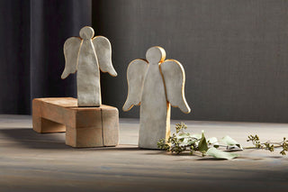 2 Angel figurines with gold outline