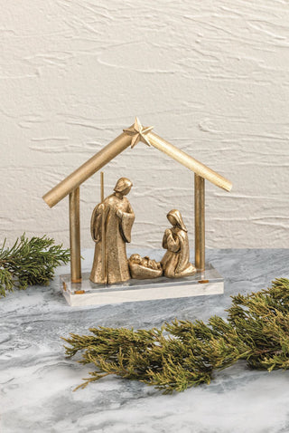 gold-nativity-display