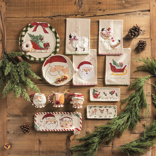mrs-claus-farm-christmas-pedestal-mug