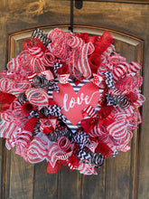 Load image into Gallery viewer, Wreath Mesh Valentine Love Stripe