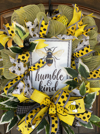 Wreath Mesh Bee Humble and Kind