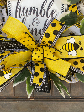 Wreath Mesh Bee Humble and Kind