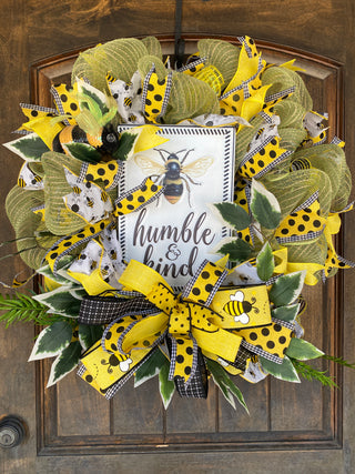 Wreath Mesh Bee Humble and Kind