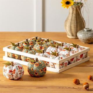 harvest-blossom-pumpkin-in-wood-tray-fabric-table