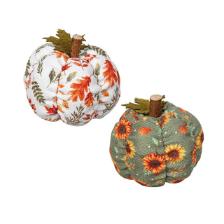 harvest-blossom-pumpkin-in-wood-tray-fabric-table