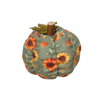 harvest-blossom-pumpkin-in-wood-tray-fabric-table