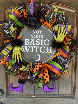 Wreath Mesh Witch Basic
