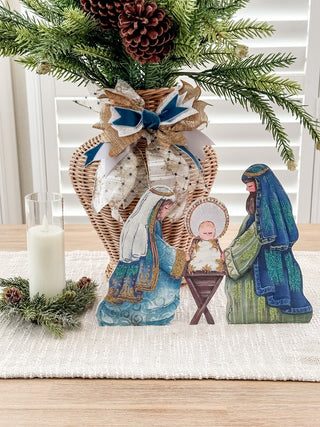 holy-family-mantle
