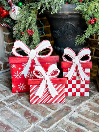 Classic Red & White Gift Large