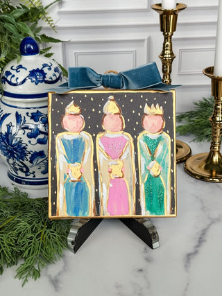 Three kings in gold