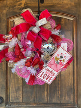 Load image into Gallery viewer, Wreath Valentine Leopard Love