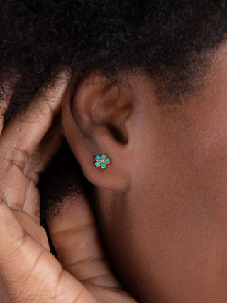 Perfect Tiny Studs Turq Daisy