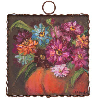 mini-hamilton-zinnias-ina-pumpkin