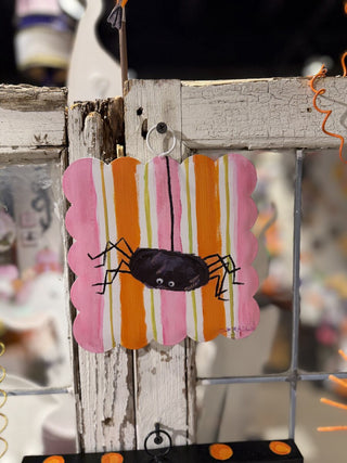 mini-gallery-scallop-whimsy-spider