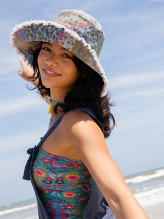 Bucket Hat Folk Flower Patchwork