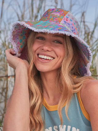 bucket-hat-sandy-days