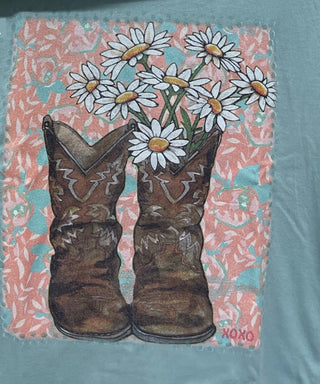 Daisy Boots Tee Dusty Blue