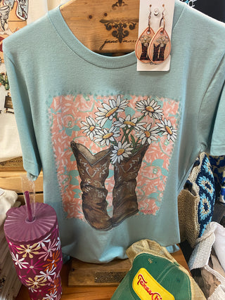 Daisy Boots Tee Dusty Blue
