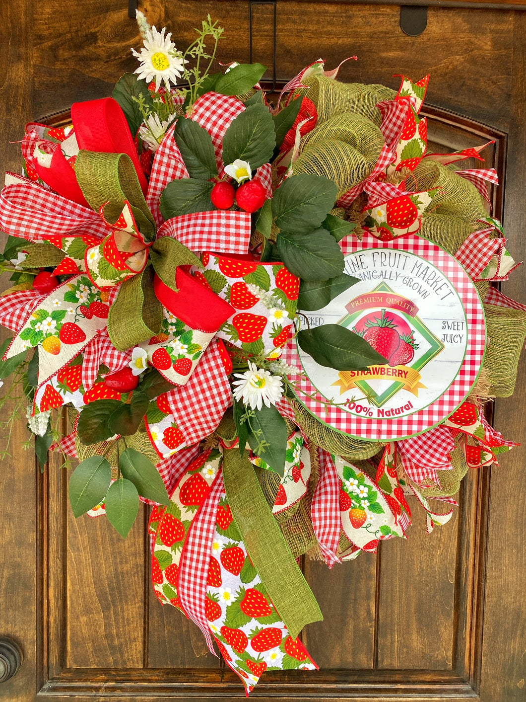 Wreath Mesh Floral Strawberry and Bow