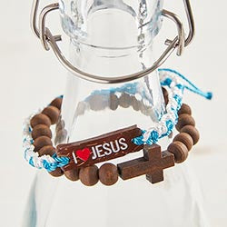 beaded-cross-bracelet