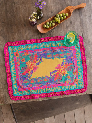 Colorful placemat with floral design 