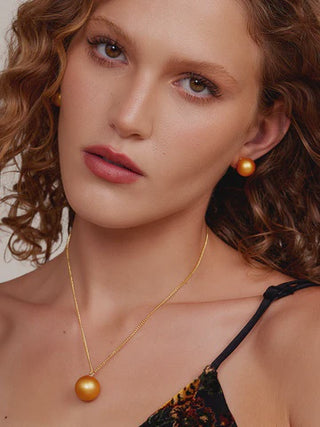 met---metallic-ball-stud-earring---metallic-red
