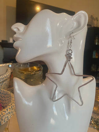 artisan-metal-star-earrings