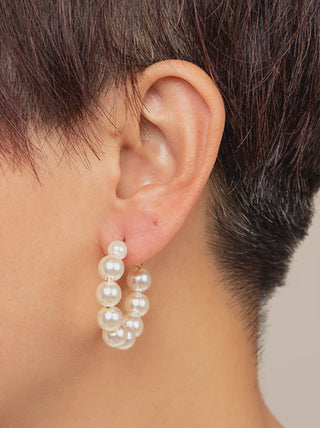 prl-18k-gold-plated-hoop-earring-embellished-with-chunky-pearls