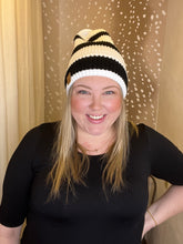 Load image into Gallery viewer, Black &amp; White Slouchy Beanie