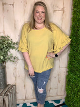 Load image into Gallery viewer, Linen Blend Ruffle Sleeve Yellow 2X